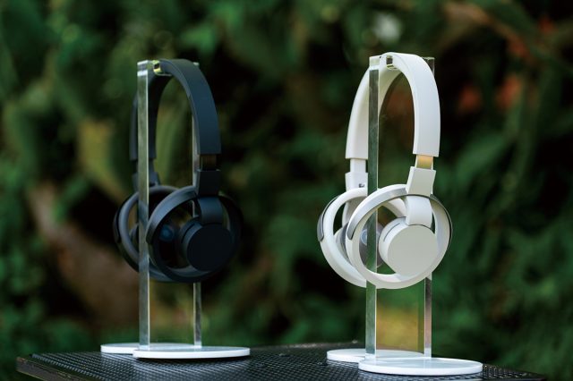 革新的なオープンイヤー型ヘッドホン「nwm ONE」は、ながら聴きの大本命！