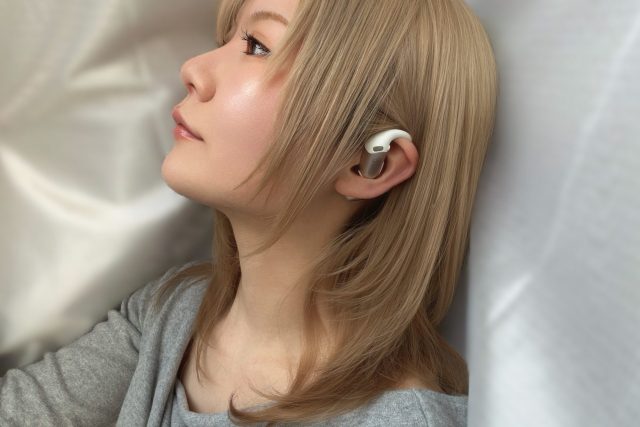 Shokz 「OpenFit Pro」レビュー｜ねこし連載「耳をふさがない！今月のながら聴きBEST BUY」